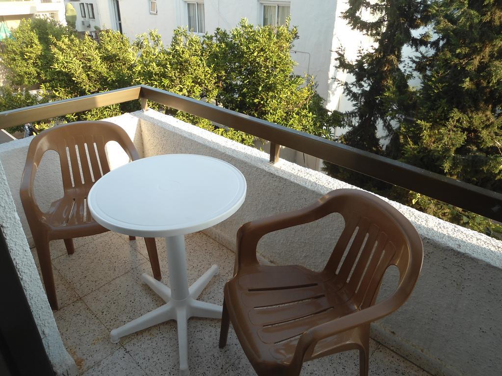 Terpsithea Apartments Agia Napa Zimmer foto
